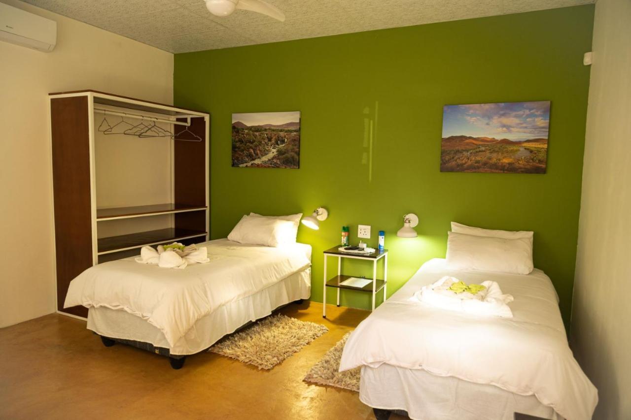 Olienhoff Guesthouse And Rest Camp Otavi ภายนอก รูปภาพ