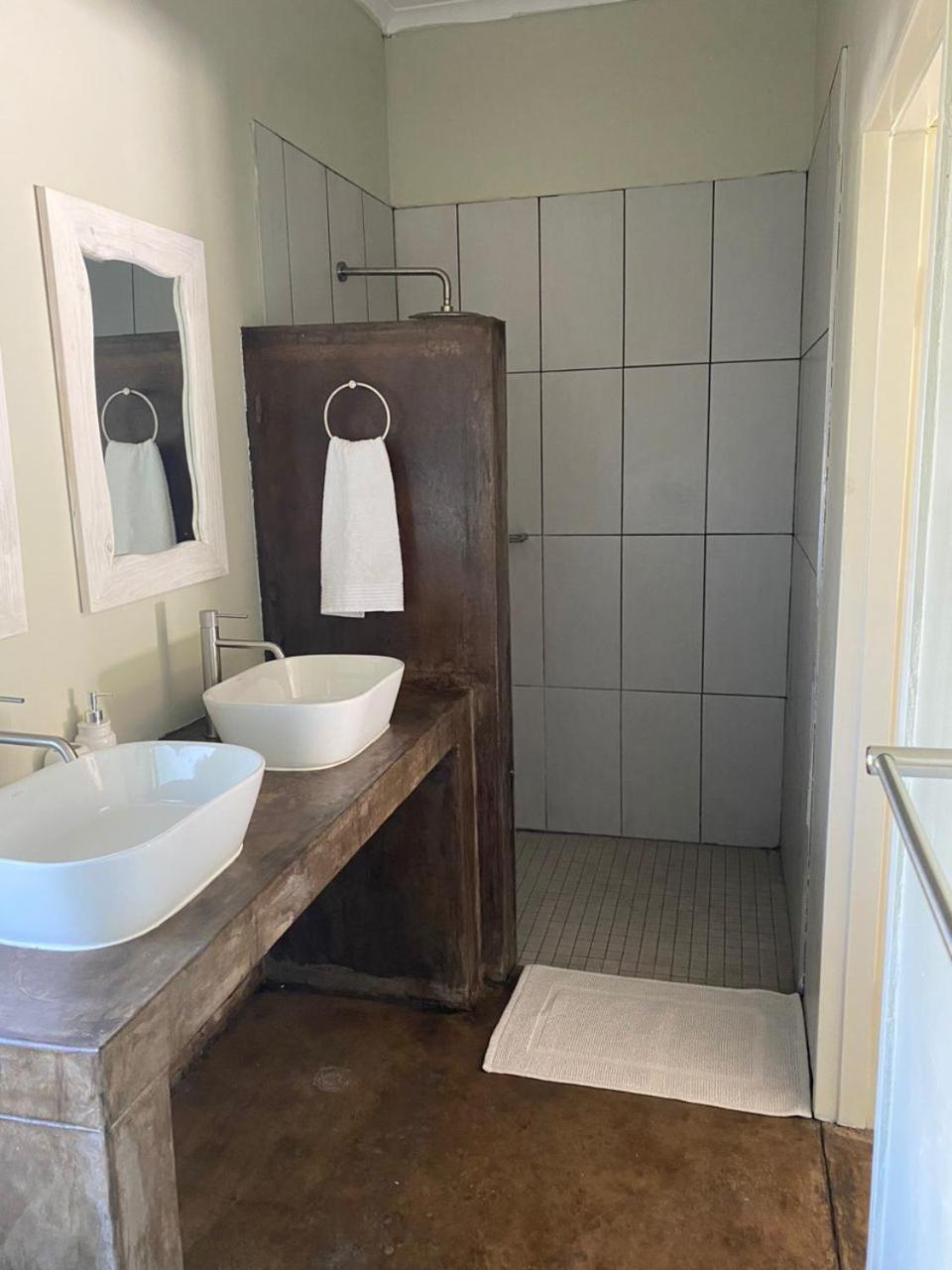 Olienhoff Guesthouse And Rest Camp Otavi ภายนอก รูปภาพ
