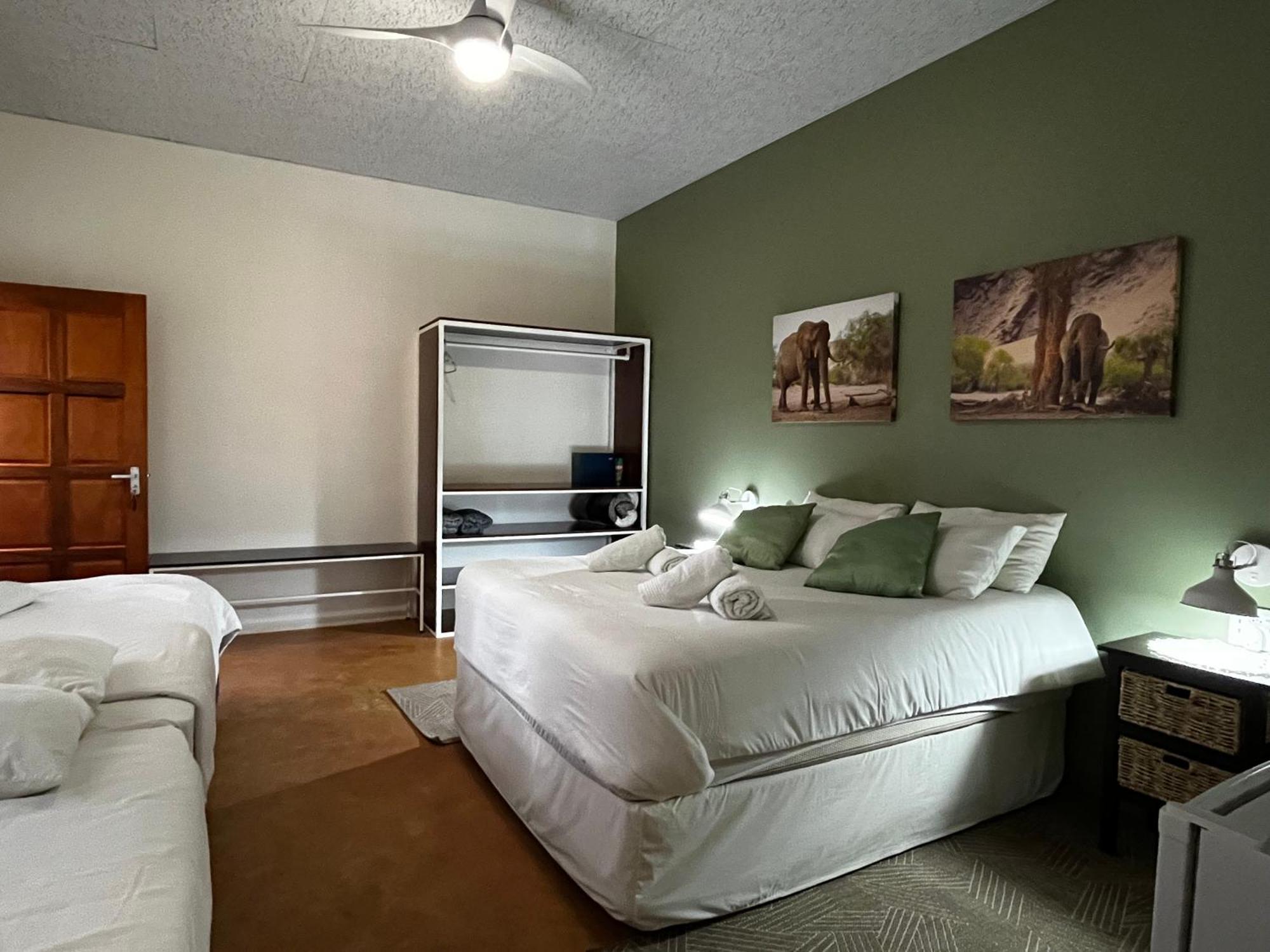 Olienhoff Guesthouse And Rest Camp Otavi ภายนอก รูปภาพ