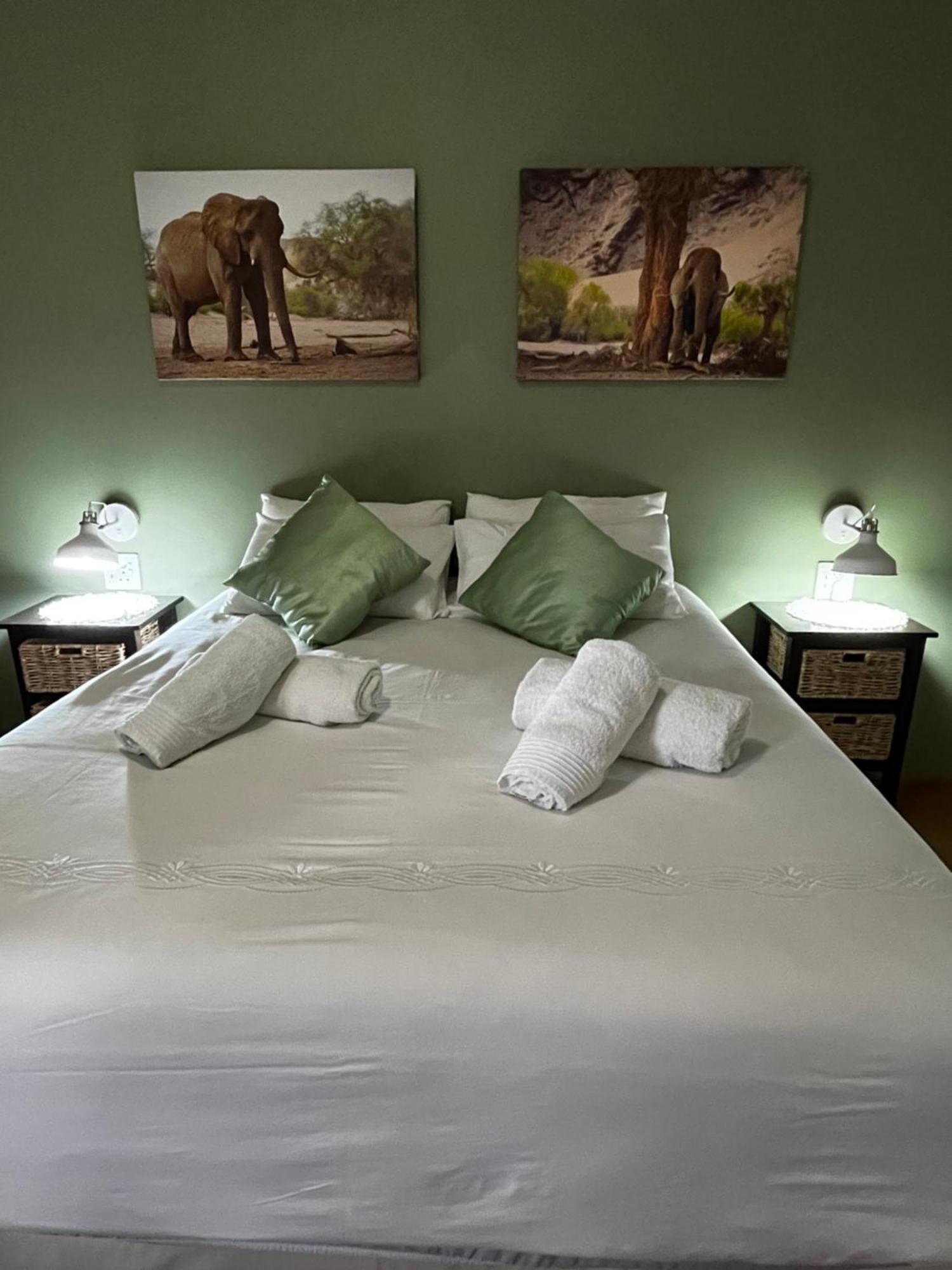 Olienhoff Guesthouse And Rest Camp Otavi ภายนอก รูปภาพ